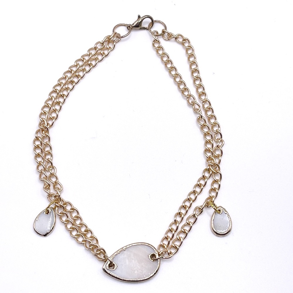 11" ankle bracelet, gold tone chain, w/iridescent shell charms